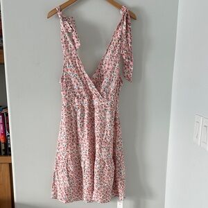 Beachsissi floral dress size medium